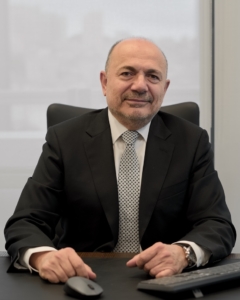 Prof. Dr. Sinan Zeren - Üroloji Uzmanı